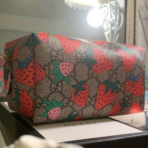 GG Costmetic case with Gucci strawberry print